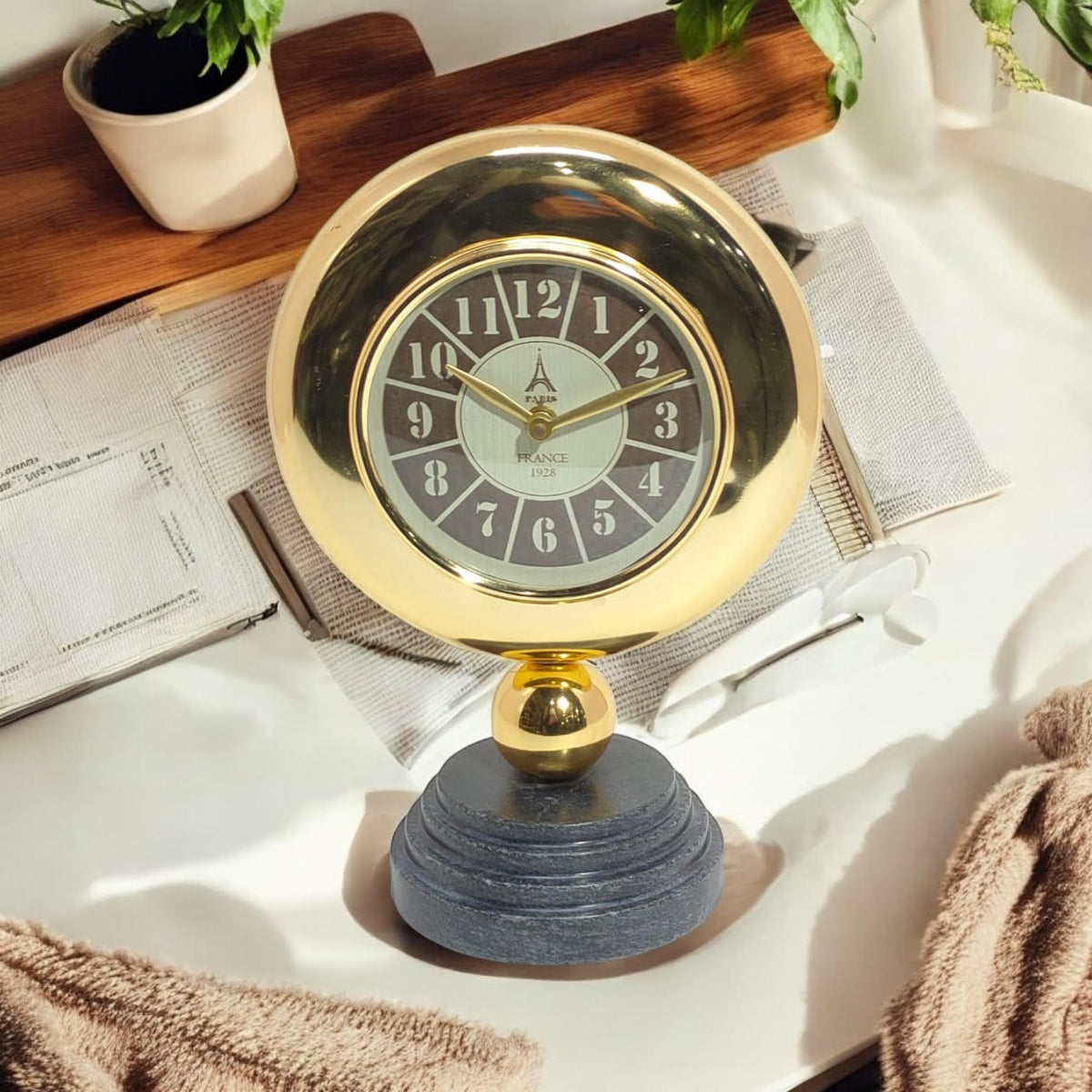 TABLE CLOCK