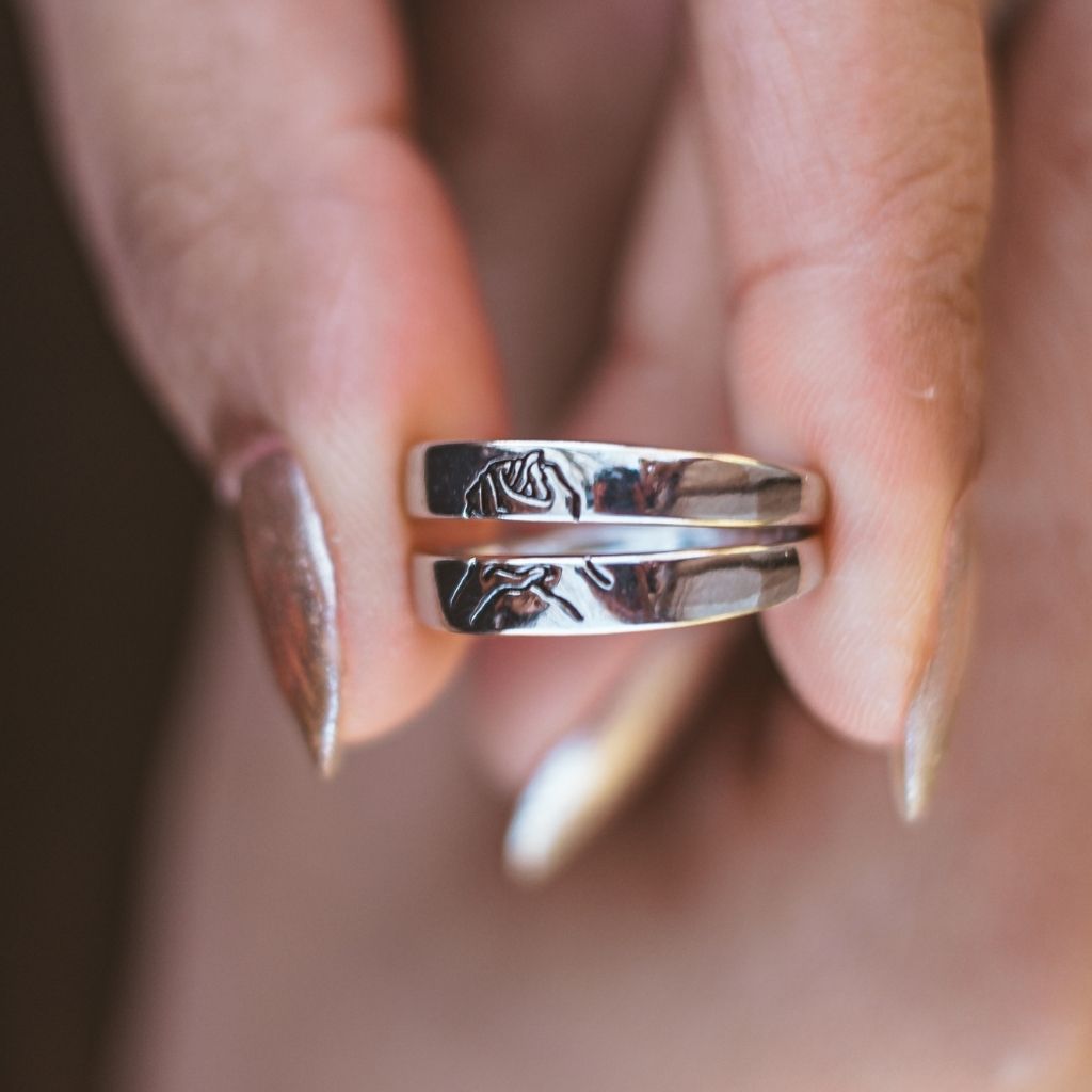 Adjustable Hand Holding Matching Couple Band Promise Ring Set