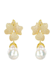 Baroque Pearl White Flower Earrings Yellow Gold
