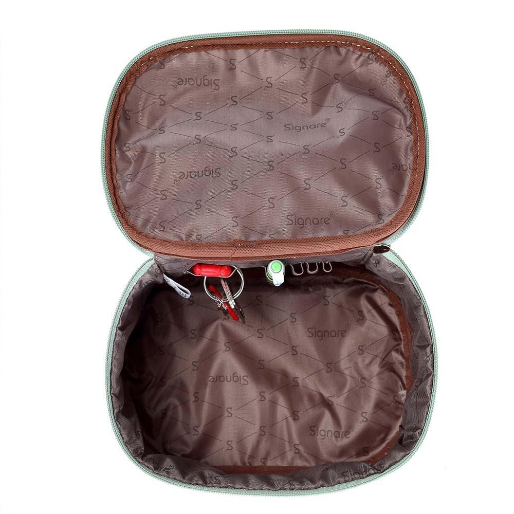 Alice in Wonderland - Toiletry Bag
