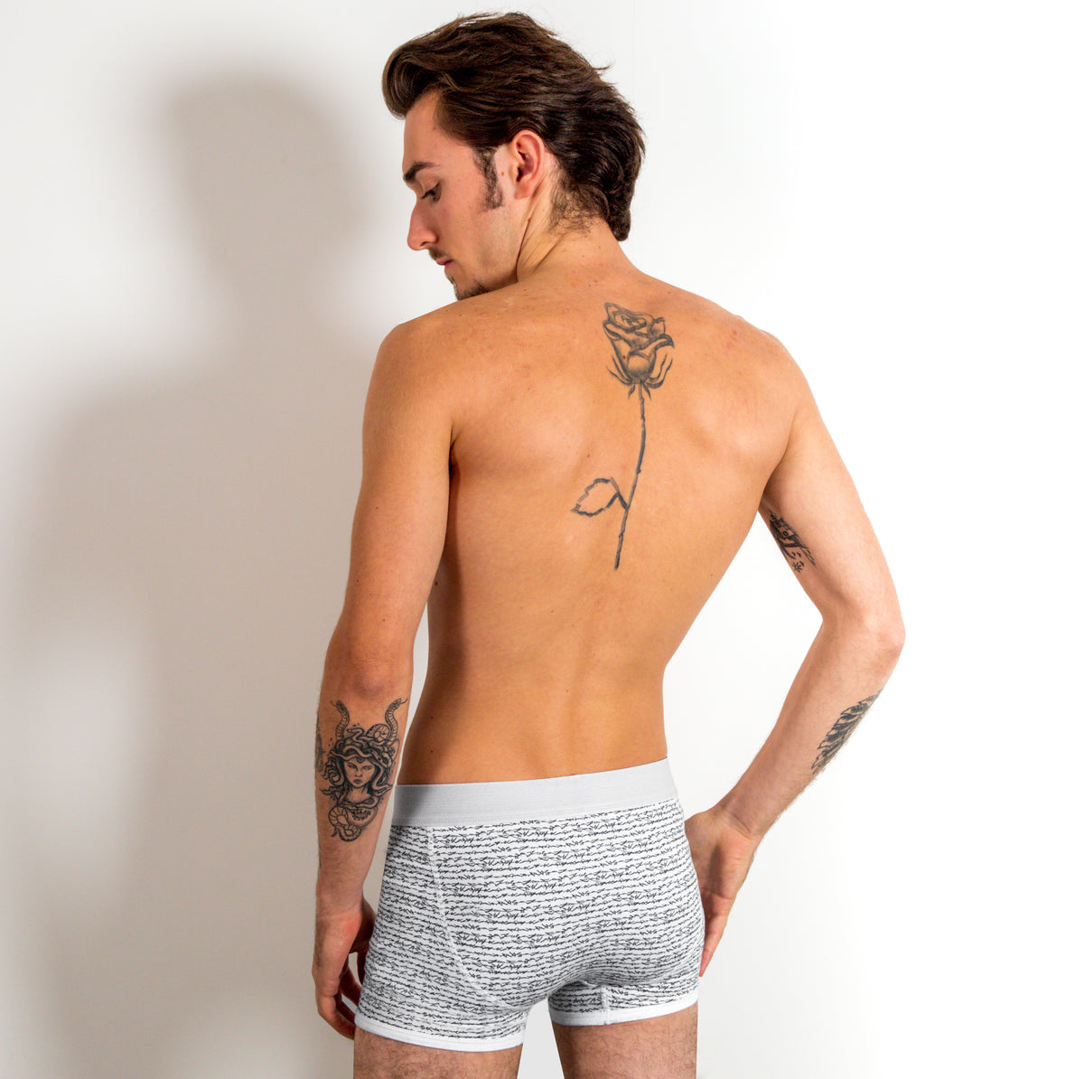 Chaotic Line Boxers