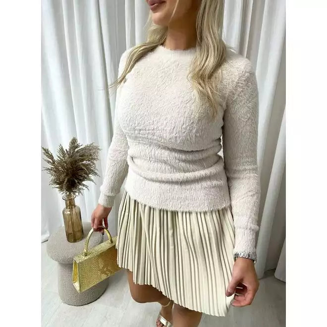 Fitted Long Sleeve Fluffy Knitted Top