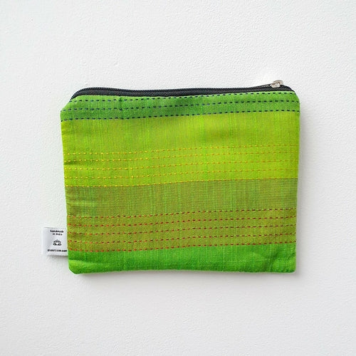 Mini zip clutch