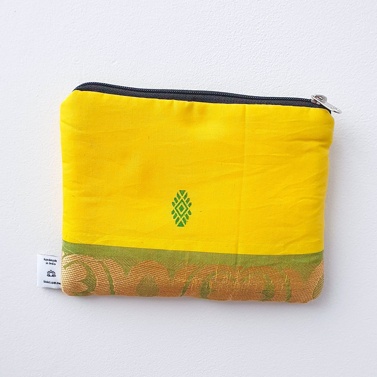 Mini zip clutch