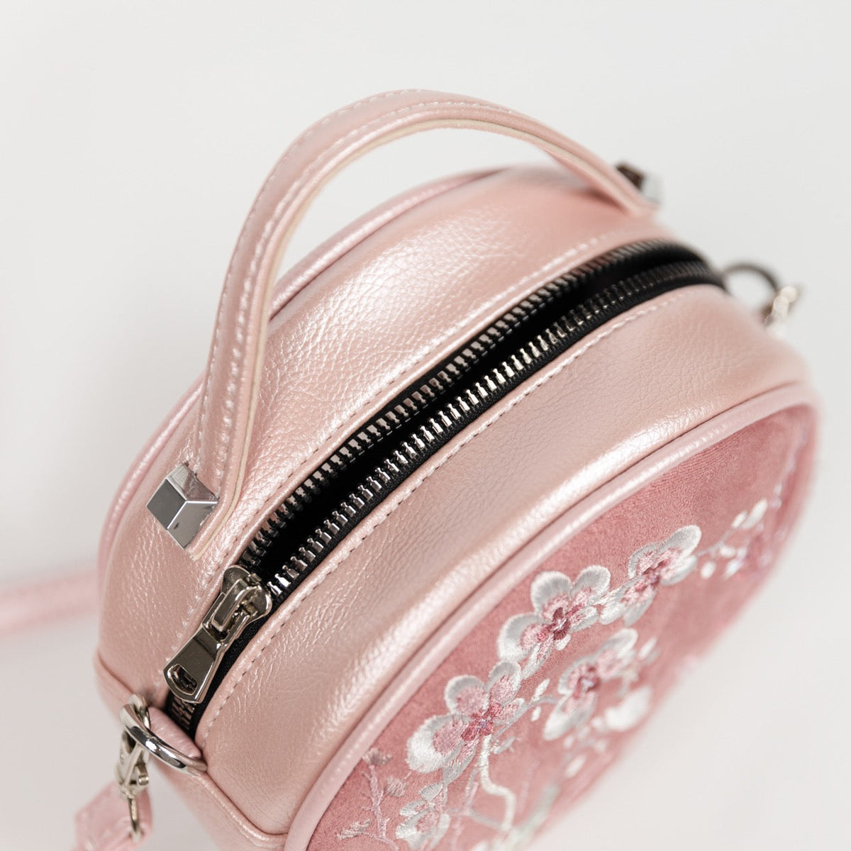 Florabom Track 3 - Embroidered Round Bag
